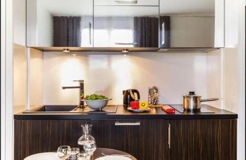 Serris Appartement | Disneyland Deluxe flat, outside pool, Climatisation, 1 min to Disney Parks