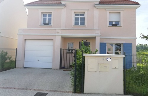 Chanteloup-en-Brie Maison | Maison Disneyland-Marne-la-vallée-Montevrain