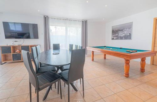 Guermantes Maison | *Disneyland-Paris à 20 min* 11 pers, Golf, Billard