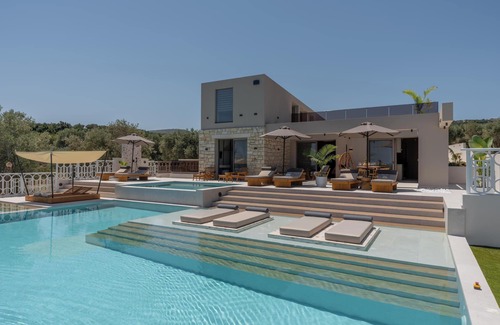 Adele Villa | Dive into Bliss: Summer Oasis of Elegance & Joy