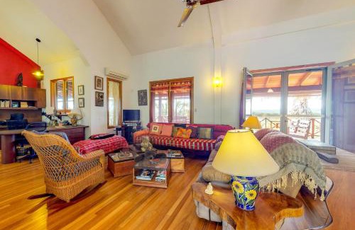 San Ignacio Maison | Divina with studio at Framadani Estate