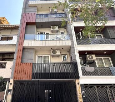 Saket Appartement | Divine India Service Apartment 3Bhk,J-267
