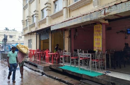 Puri Appartement | Divine view - 1 bhk AC - Swarna Bhavan