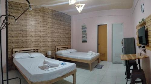 Cabanatuan Appartement | DJCI Apartelle Walk to Robinson & NE Pacific Mall 3 Min to SM Cabanatuan