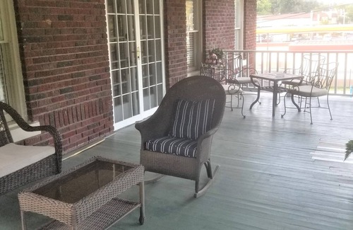 Central Gardens Appartement | Dlx King 1 Bd, balcon
