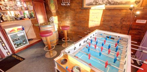 Medraz Appartement | DMG - 'Funky First Floor' Unique Mountain Apartment