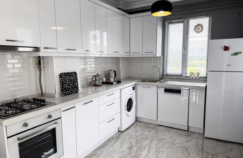 Gemlik Appartement | Doğanın Kalbindeki Eviniz! (9 Kişi)