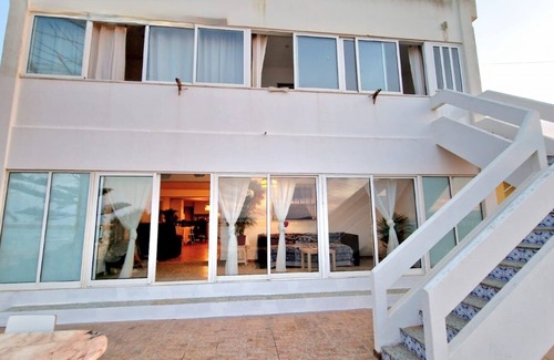 Faro Maison | Do you dream of waking up to the soothing sound of the waves,?