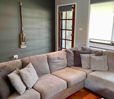 Chittaway Point Maison | DOCK 08 Riverside Entertainer Pets Welcome
