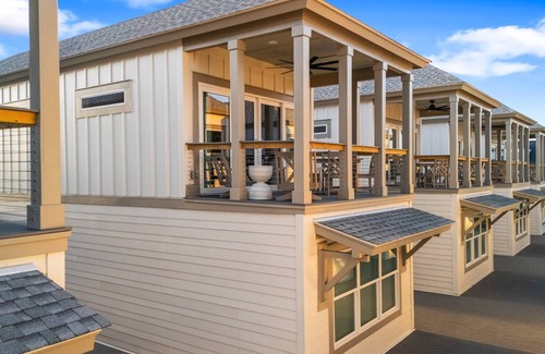 Georgetown Maison | Dock and Dwell at the Winyah Bay Club, Pool, Outdoor Lounge/Grill and Boat Slip included!