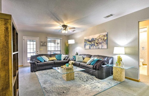Palo Pinto Maison | Dock and Private Pool Lake Palo Pinto Retreat!