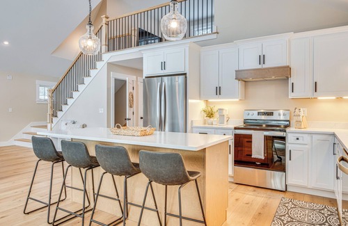 Lyman Maison | Dock, Lake Access & Game Room: New Home in Lyman!
