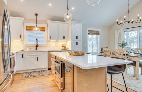 Lyman Maison | Dock, Lake Access & Game Room: New Home in Lyman!