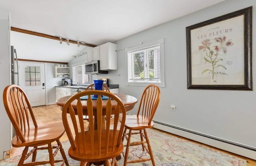 Newburyport Maison | Dog Daze 2- South End Newburyport 30 day rental