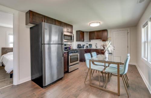 Blue Island Appartement | Dog-Friendly Blue Island Apt with Backyard!