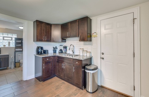 Blue Island Appartement | Dog-Friendly Blue Island Apt w/ Backyard!