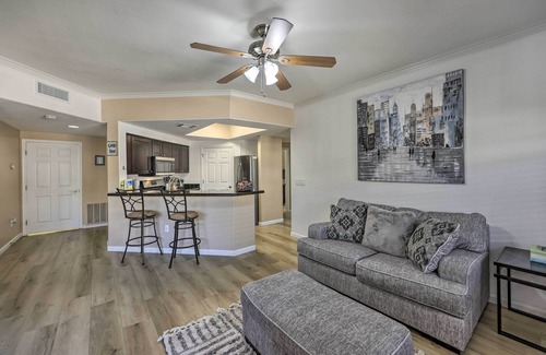 Maryvale Village Copropriété | Dog-Friendly Condo w/ Pool & Hot Tub in Phoenix