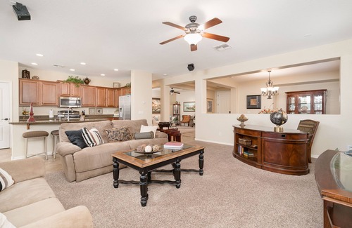 Fox Crossing Maison | Dog-friendly elegant home with classic finishes, enclosed yard & grill