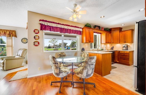 Sunland Village East Maison | Dog-friendly, golf course adjacent home with a pool, hot tub, & fitness center