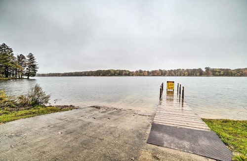 Harrison Maison | Dog-Friendly Harrison Retreat with Grill and Fire Pit!