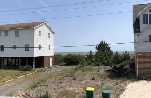 Broadkill Beach Maison | Dog Friendly Home, Views of the Delaware Bay & Prime Hook National Refuge, Dock
