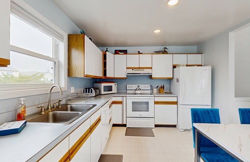 South Bethany Harbor Maison | Dog-friendly house with bay views, spacious layout, & family-friendly amenities