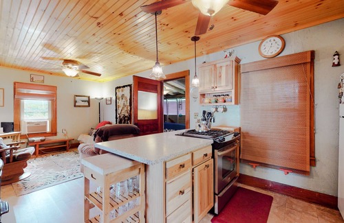 North Hero Maison | Dog-friendly lakefront house with firepit, grill, 5 kayaks, dock & amazing views