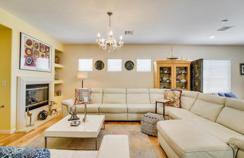 Silverstone Ranch Maison | Dog-Friendly Las Vegas Rental Home with Private Yard
