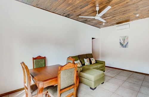 Dominicalito Appartement | Dog-friendly modern villa in ideal location with patio, open layout, & W/D