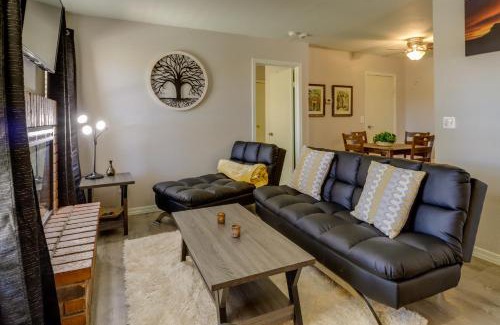 South Mountain Appartement | Dog-Friendly Phoenix Condo with Community Pool!
