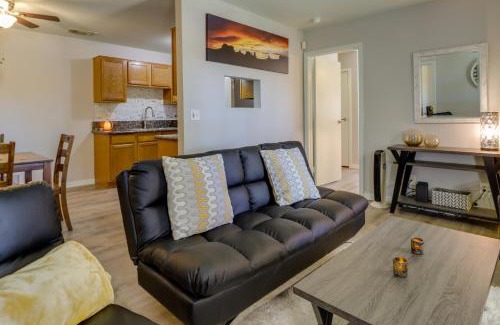 South Mountain Appartement | Dog-Friendly Phoenix Condo with Community Pool!