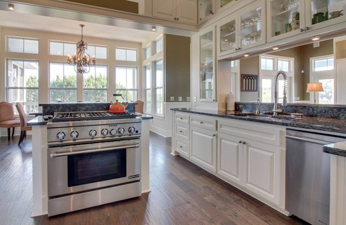 Johnson City Maison | Accueil au bord du fleuve avec piscine privée, équipements gastronomiques et maison d'hôtes