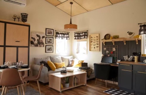 Sextonville Cabine | Dog friendly-The Mighty Pine Cabin with Sauna