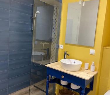 Dole Appartement | Dole : studio en plein centre, copropriété calme