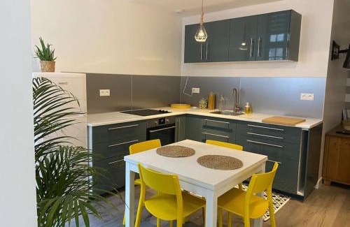Dole Appartement | Dole : studio en plein centre, copropriété calme