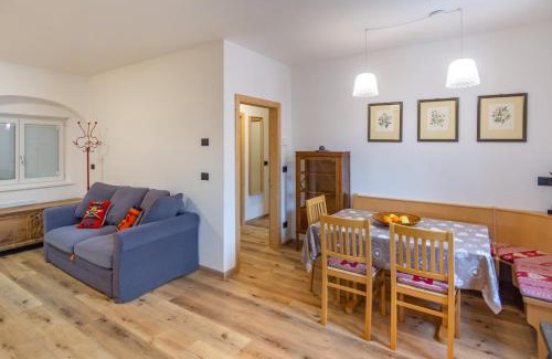 Predazzo Appartement | DolomiApartments - Appartamenti Campanil 1 e Campanil 2