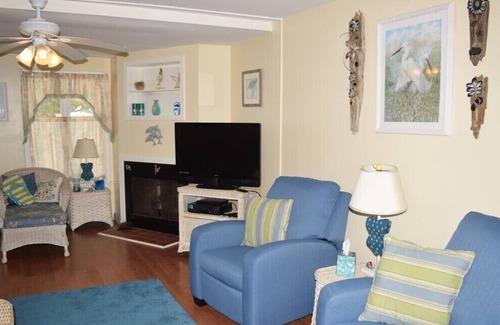 Dennisville Copropriété | Dolphin Beach Condos