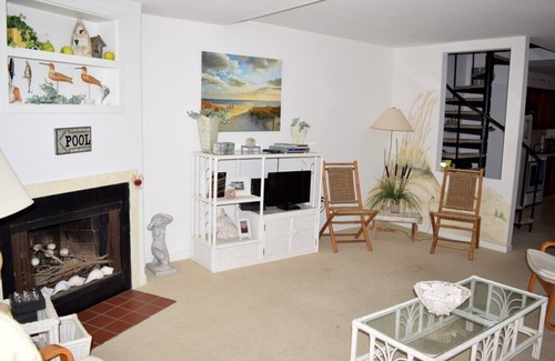Dennisville Copropriété | Dolphin Beach Condos located in Sea Isle's Northend Sleeps 6