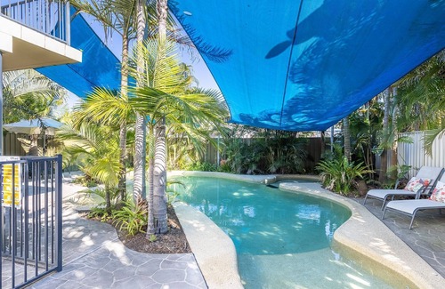 Salamander Bay Maison | Dolphin Lagoon, 196 Soldiers Pt Rd - Luxury Escape