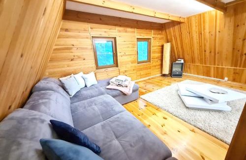 Lutomiersk Maison | DOM LAS - natura, relaks, jacuzzi.