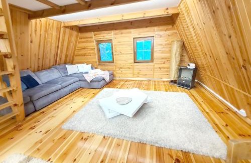 Lutomiersk Maison | DOM LAS - natura, relaks, jacuzzi.