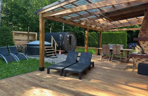 Borzestowska Huta Villa | DOM NA KASZUBACH, SAUNA i BALIA