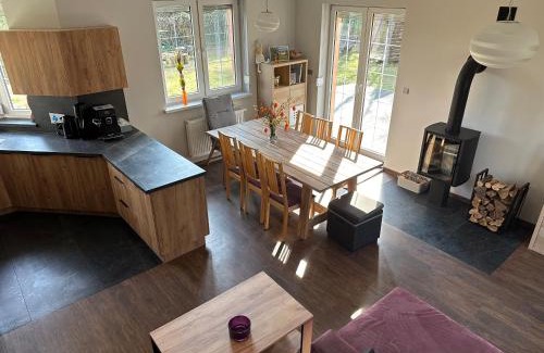Borzestowska Huta Villa | DOM NA KASZUBACH, SAUNA i BALIA