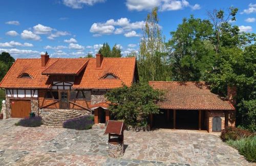 Dzwierzuty Maison | Dom na wodzie Mazury