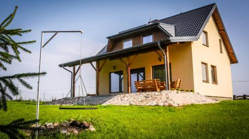 Krasnopol Maison | Dom w Głuszynie z linią brzegową