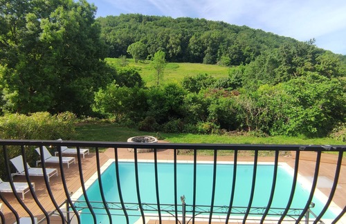 Saint-Hilaire-de-Lusignan Maison | Domaine de Bernassa - Intimité et calme au coeur de 20 hectares de nature.