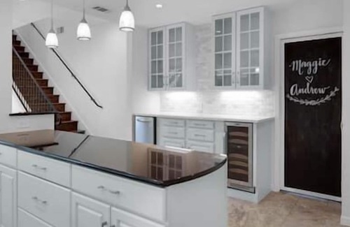 Mesa Oaks Maison | Domain Deluxe-Spacious 5bd Modern Retreat, Hot Tub