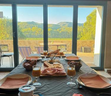 Lamalou-les-Bains Maison | Domain With Swimming Pool And Reception Room