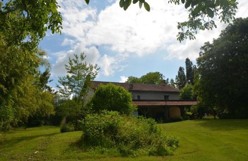 Usson-du-Poitou Maison | Domaine d azac