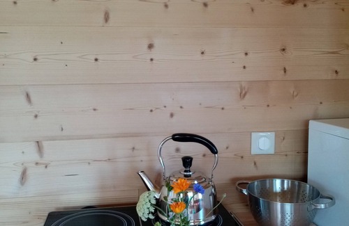 Saint-Georges-du-Bois Maison | Domaine des Deux Tilleuls - Gîte écologique "La Cabane du verger"